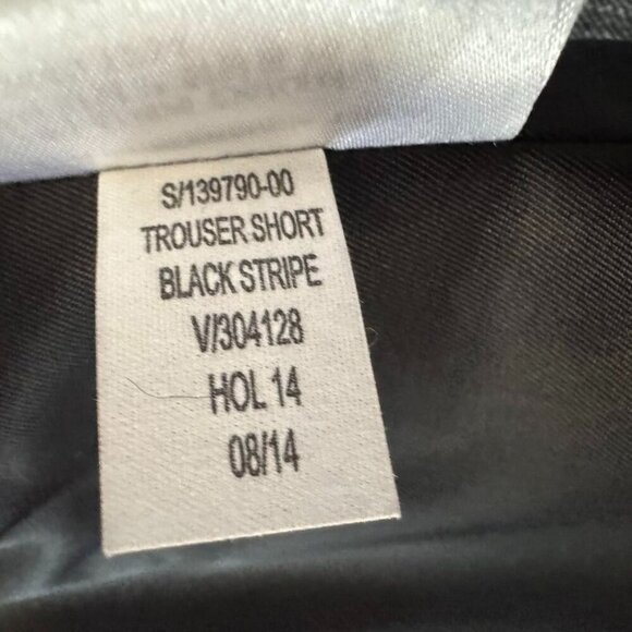 Gap Wool Blend Black Gray Stripe High Rise Wide Leg Tailored Shorts Size 12 Tall - Picture 13 of 13